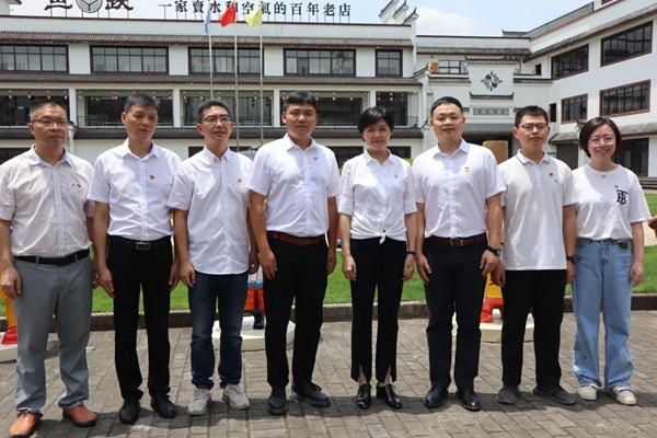 企業(yè)動(dòng)態(tài)丨蓮都區(qū)委黨校項(xiàng)目部開(kāi)展“同心慶七一·校企話(huà)共富”活動(dòng)